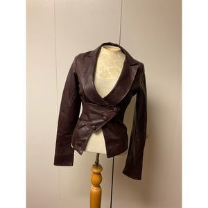 Petite leather jacket size small beautiful with cross body design